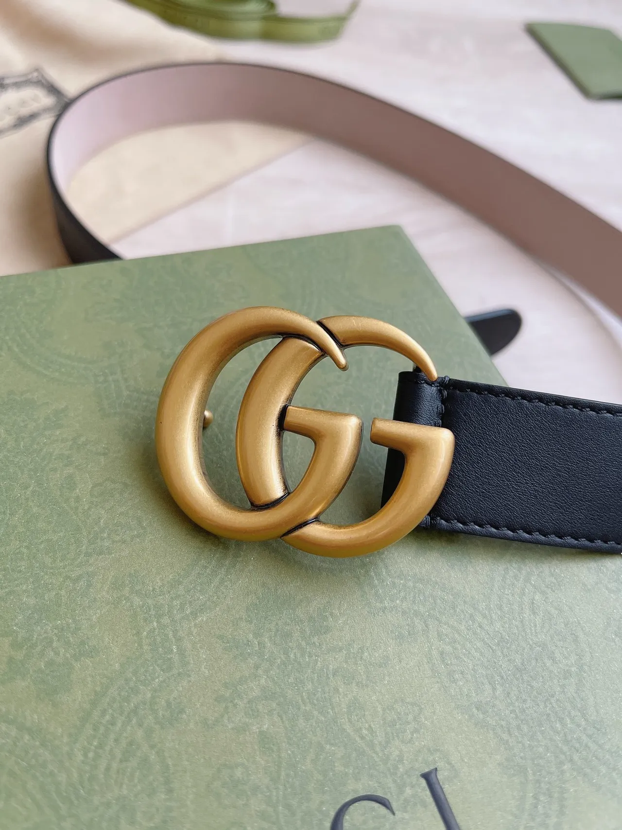 Gucci GG Marmont Black Gold Interlocking G Buckle Smooth Leather Belt 4