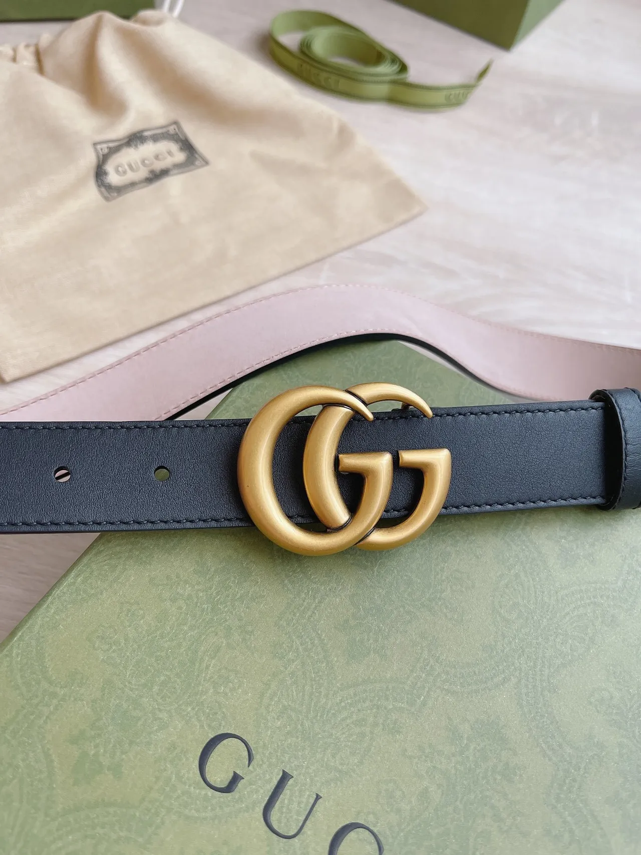 Gucci GG Marmont Black Gold Interlocking G Buckle Smooth Leather Belt 7