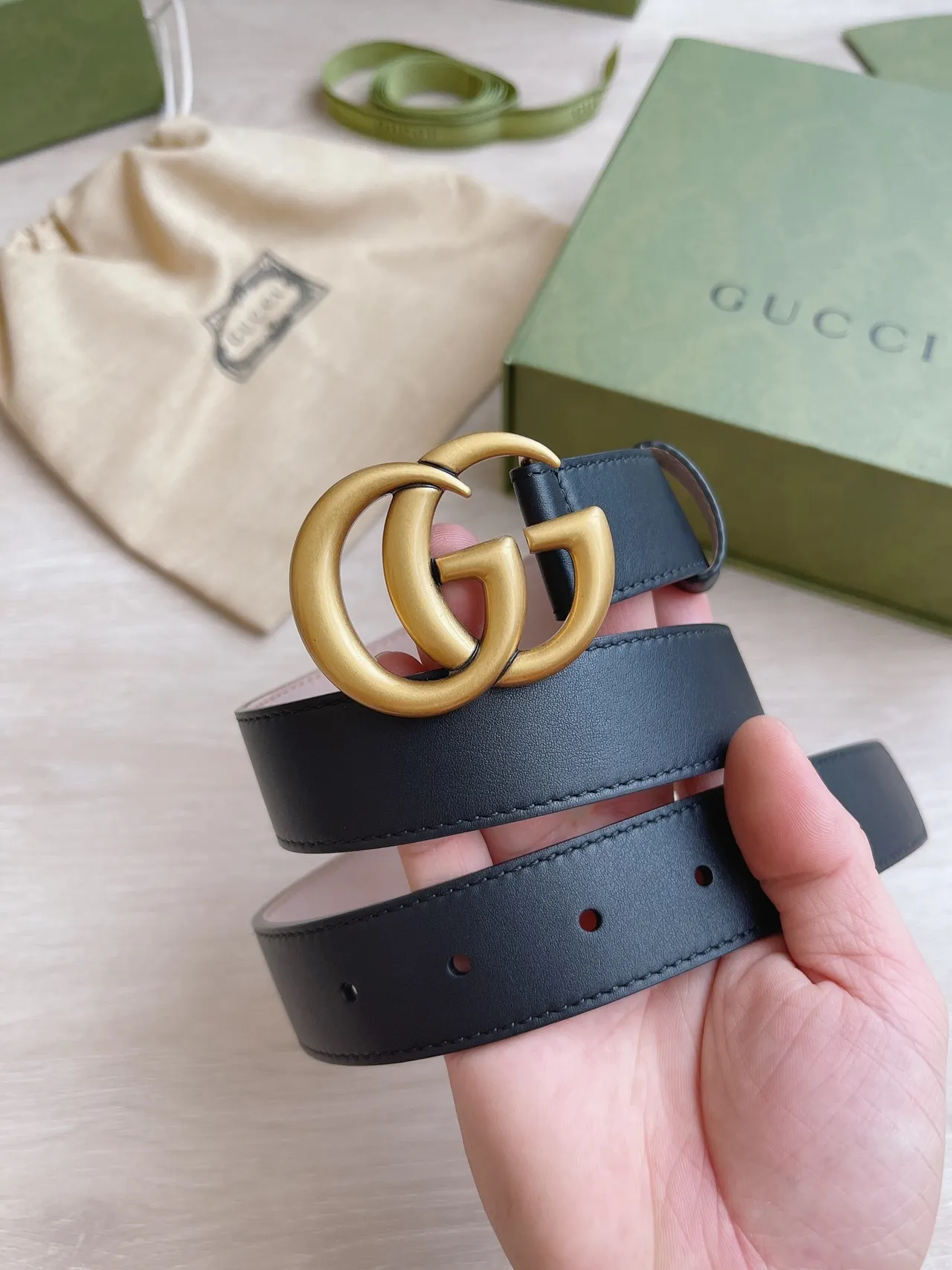 Gucci GG Marmont Black Gold Interlocking G Buckle Smooth Leather Belt 9