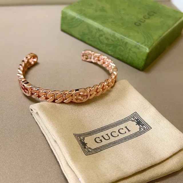 Gucci GG Marmont Gold Beige Curb Chain Interlocking G Motif Bracelet 6