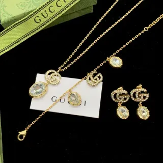 Gucci GG Marmont सلسلة ذهبية شفافة Interlocking Double-G Logo قلادة