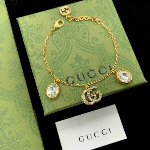 Gucci GG Marmont सلسلة ذهبية شفافة Interlocking Double-G Logo قلادة 8