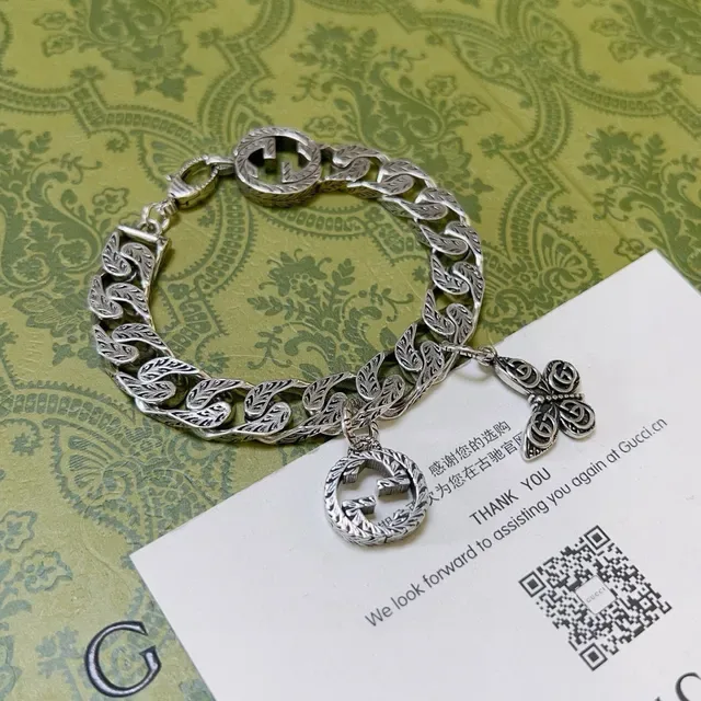 Gucci GG Marmont Leaf-Engraved Curb Chain Interlocking G Butterfly Charm Bracelet 8