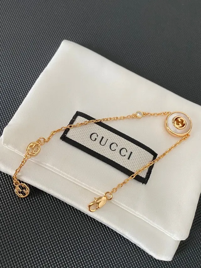 Gucci GG Marmont Mother-of-Pearl Disc Gold-Tone Chain Bracelet 3