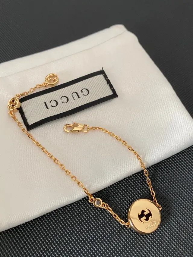Gucci GG Marmont Mother-of-Pearl Disc Gold-Tone Chain Bracelet 4