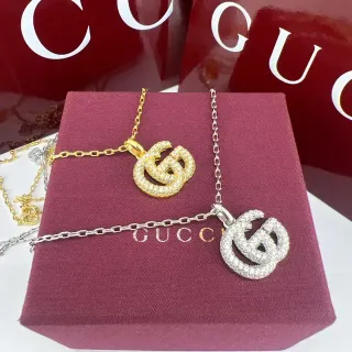 Gucci GG Marmont Pavé Interlocking GG قلادة مع سلسلة
