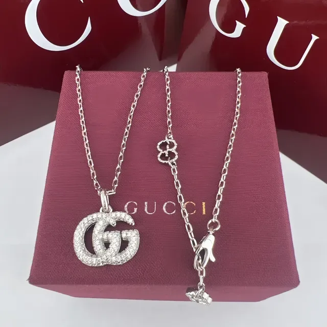 Gucci GG Marmont Pavé Interlocking GG Colar com pingente 5