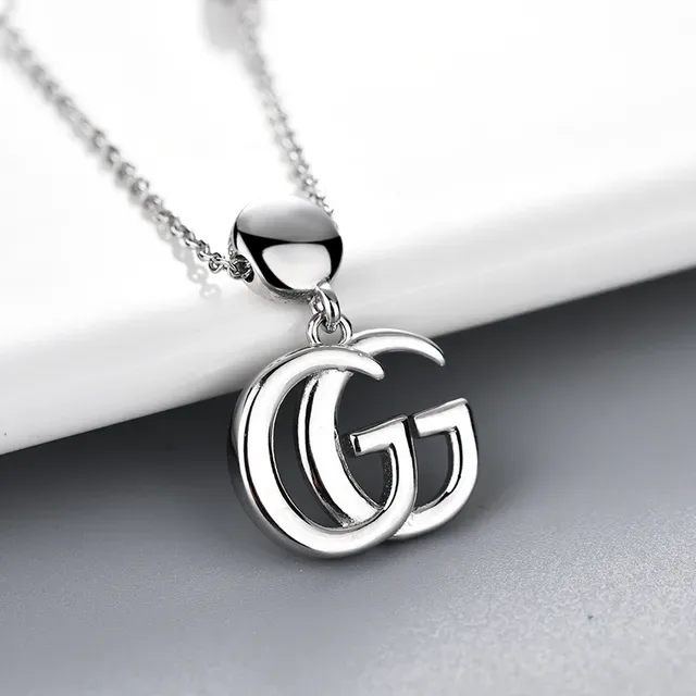 Gucci GG Marmont قلادة سلسلة كابوشون وردية 6