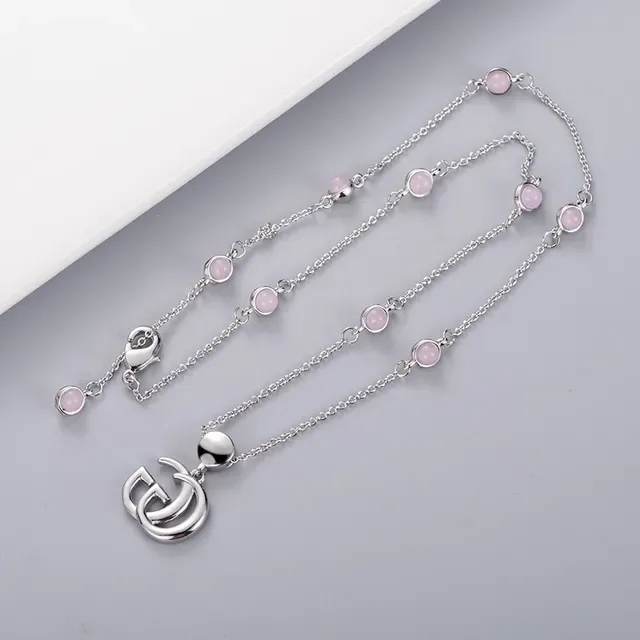 Gucci GG Marmont قلادة سلسلة كابوشون وردية 9