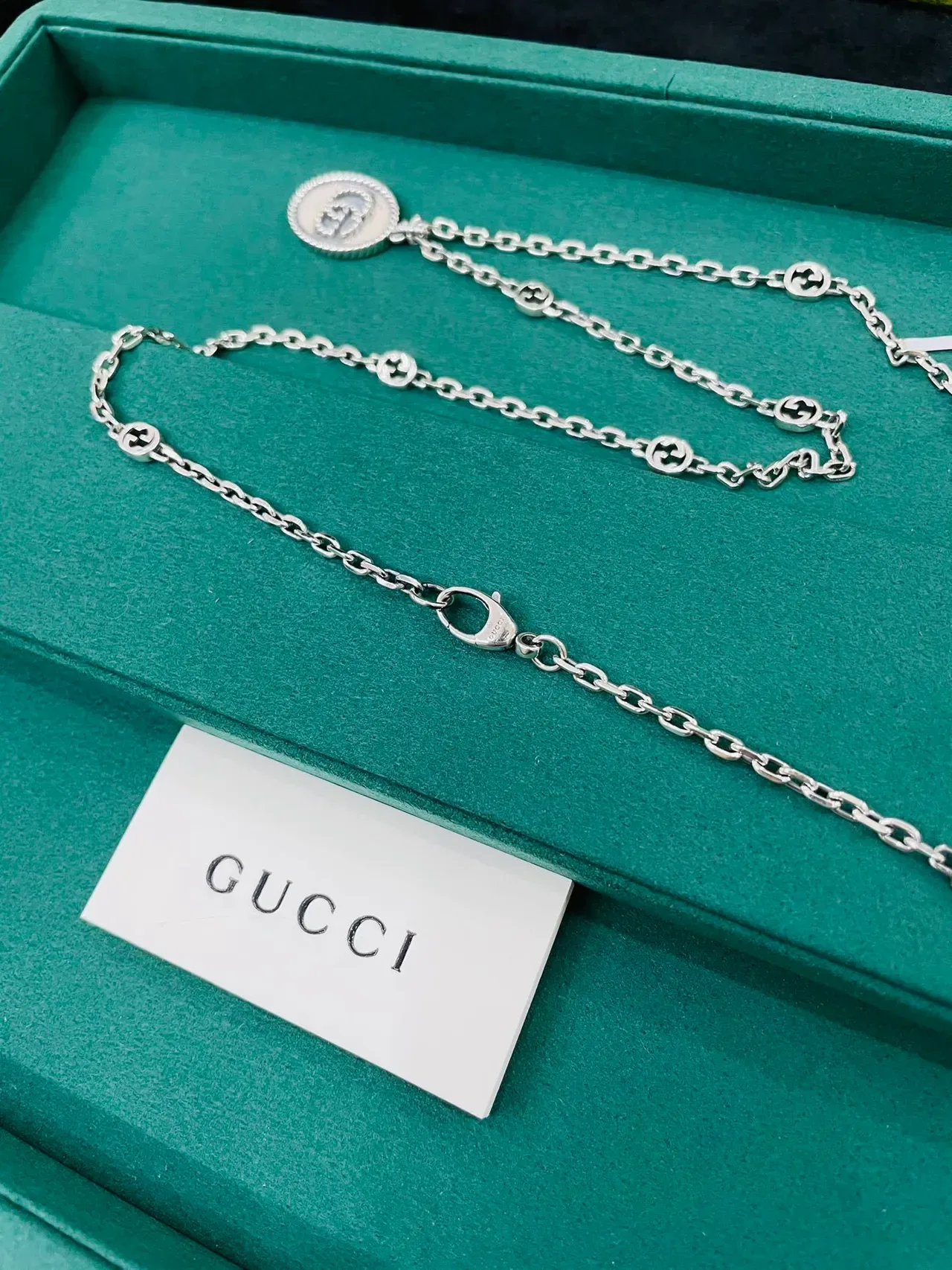 Gucci GG Marmont Silver Chain Oval Rope-Edge Pendant Necklace 4