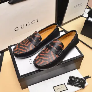 Gucci GG Monogram Print 黑色乐福鞋