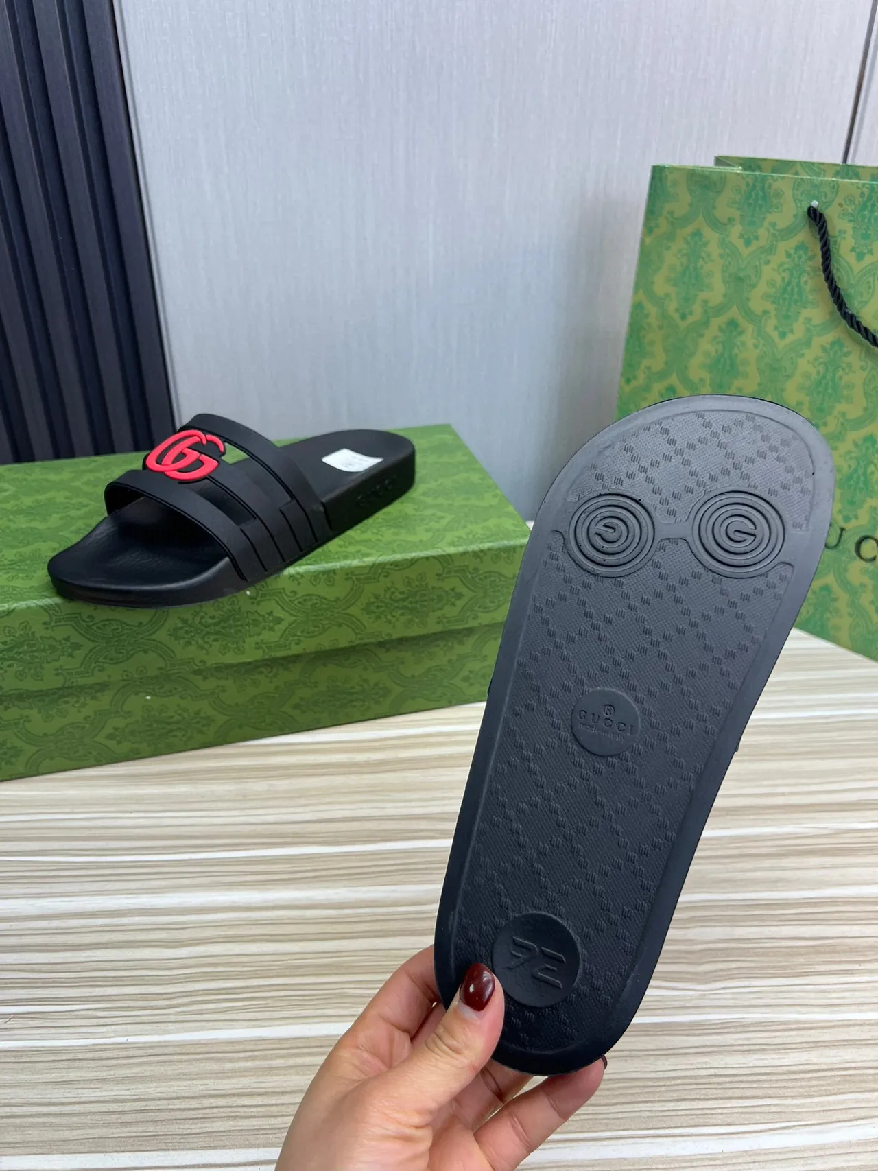 Gucci GG Slide Black Red Rubber Construction Interlocking G Logo Slippers 3