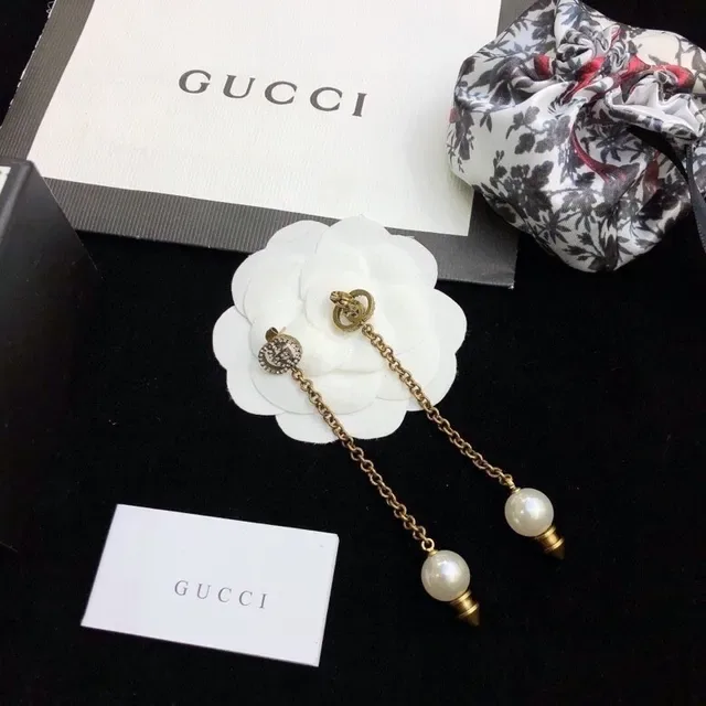 Gucci Gold White Chain Drop Pearl Pendant Earrings 6