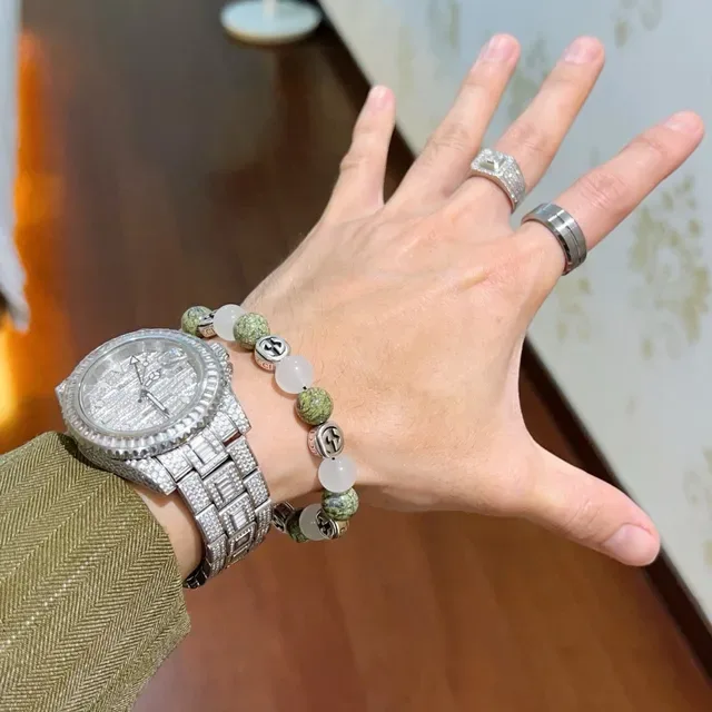 Gucci إسوارة خضراء بيضاء خرز interlocking G Charms 8