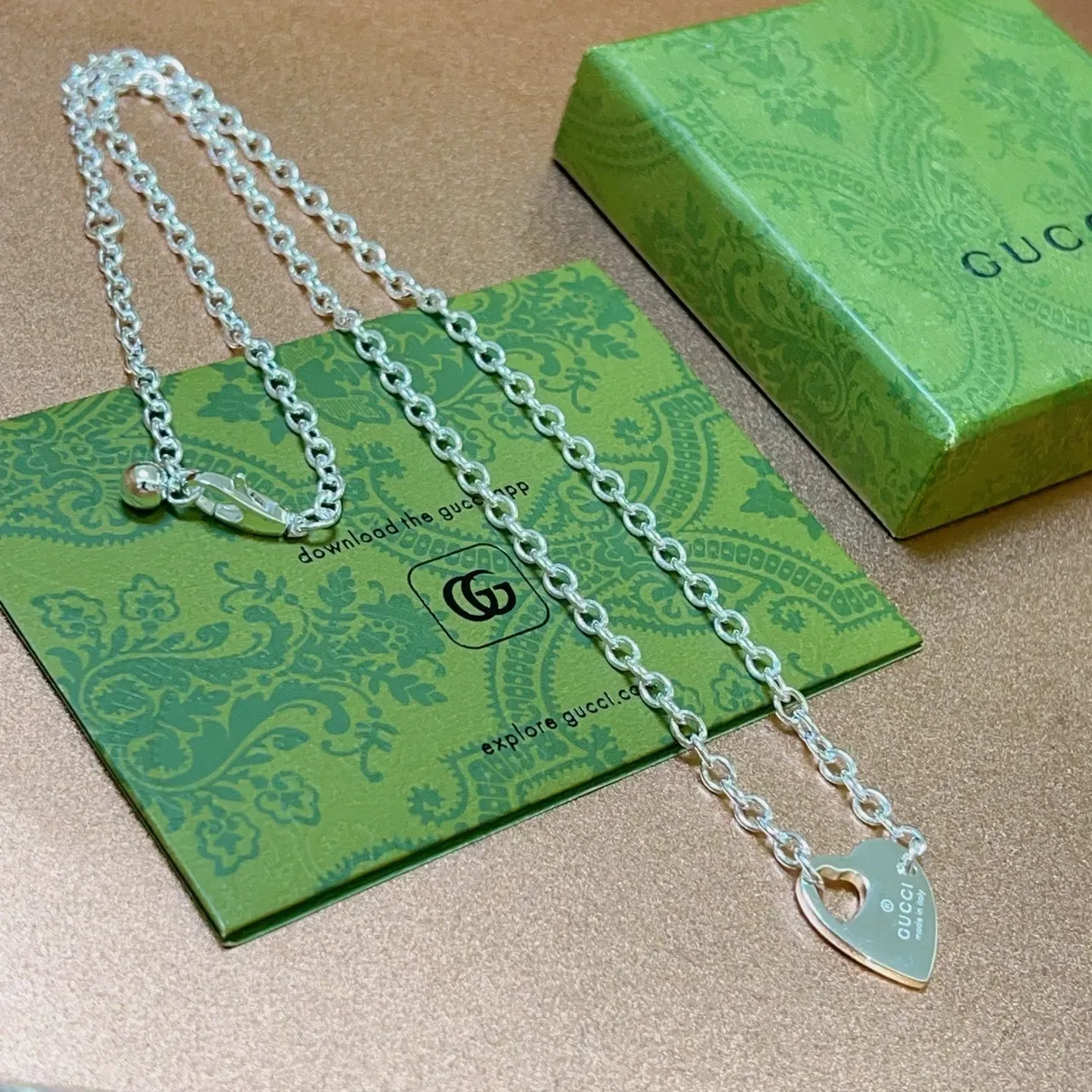 Gucci Heart Pendant Silver Chain Necklace 3