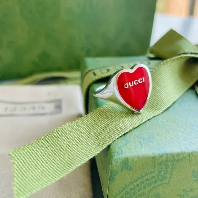 Gucci Heart Signet Blue Silver Enamel-Faced Ring 8