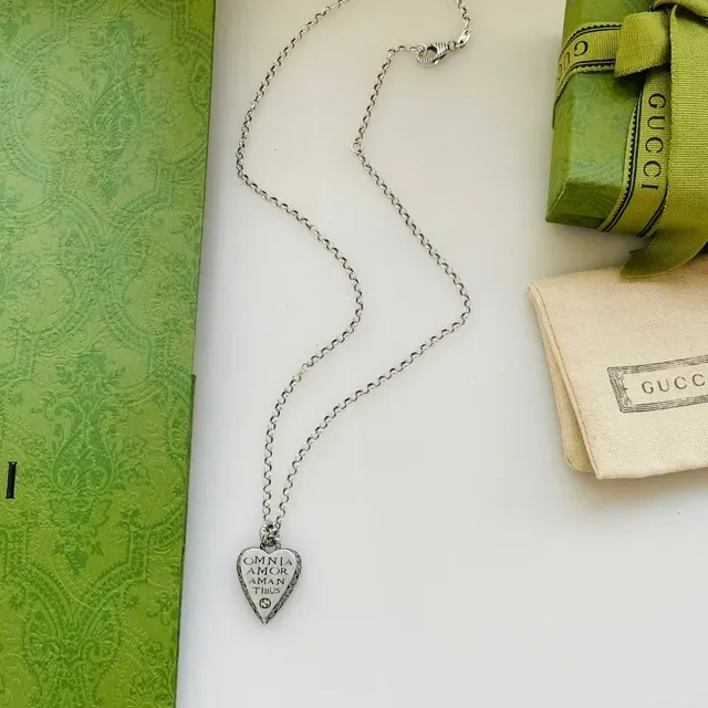 Gucci Heart Silver Green Engraved Latin Inscription Necklace 3