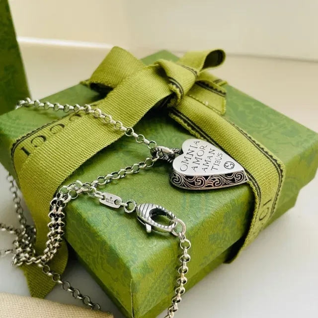 Gucci Heart Silver Green Engraved Latin Inscription Necklace 4
