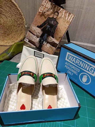 Gucci Horsebit 1955 Bege Verde Lona Trançada Parte Superior Detalhe de Fivela Mocassim 5