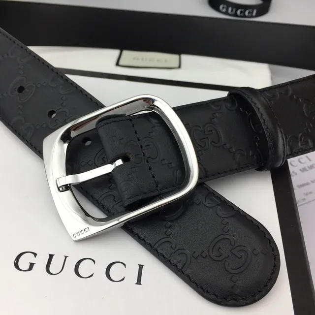 Gucci Horsebit 1955 Ceinture en cuir noir embossé GG 5