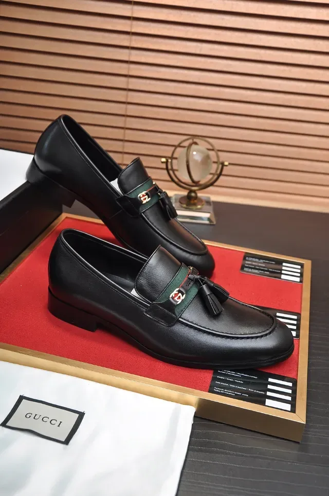Gucci Horsebit 1955 Black Leather Tassel Loafers 4