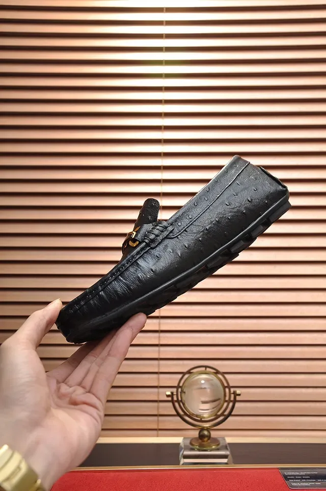 Gucci Horsebit 1955 Black Ostrich Leather Loafer 7