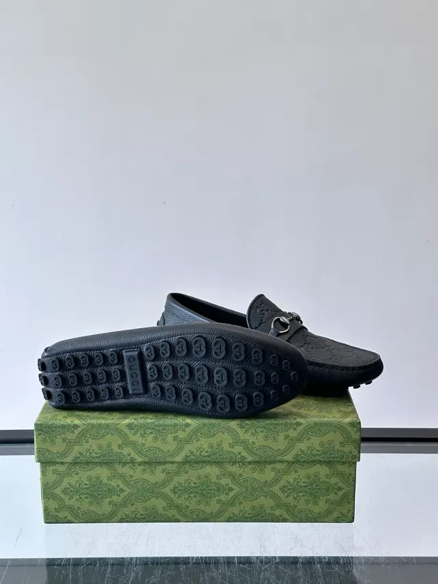 Gucci Horsebit 1955 Loafers en Cuir Noir Grainé GG 2