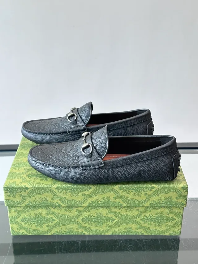 Gucci Horsebit 1955 Loafers en Cuir Noir Grainé GG 5