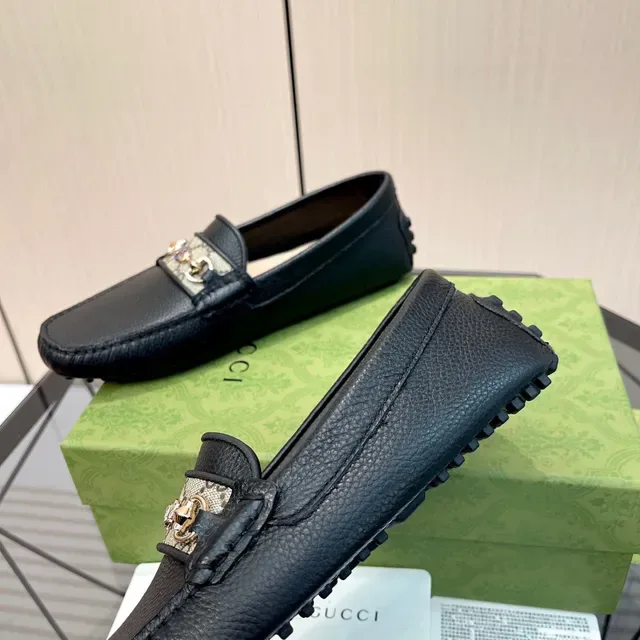 Gucci Horsebit 1955 Black Pebbled Leather Loafers 7