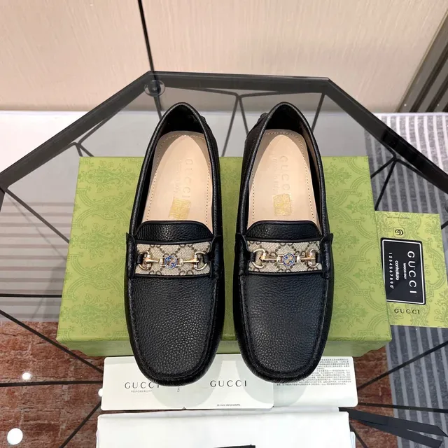 Gucci Horsebit 1955 Black Pebbled Leather Loafers 8