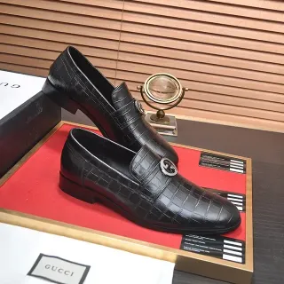 Gucci Horsebit 1955 क्रोकोडाइल इंबॉस्ड चमड़े के लोफर्स