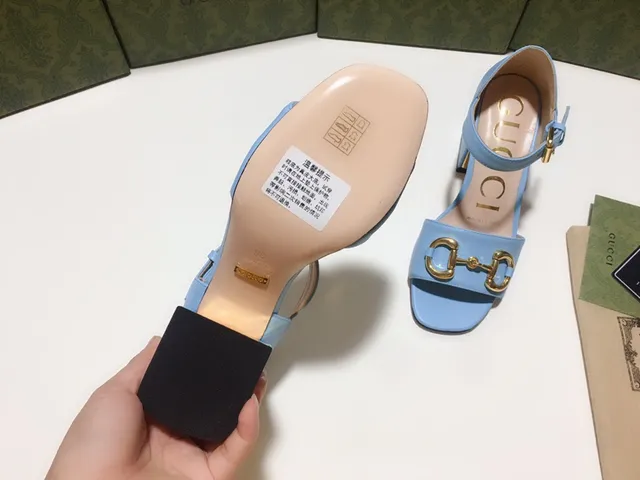 Gucci Horsebit 1955 Sandales Gladiator en Cuir Bleu Clair 5
