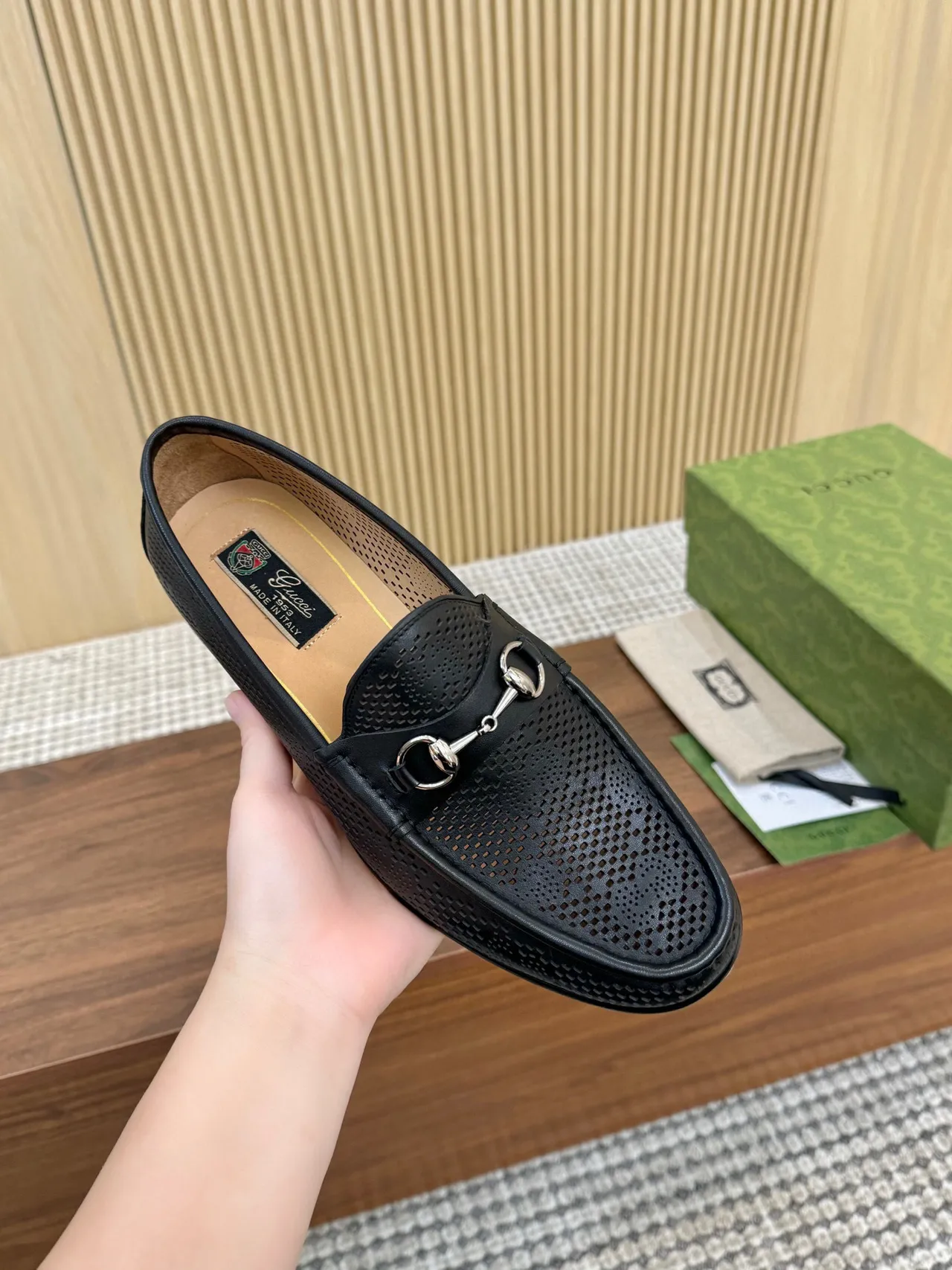 Gucci Horsebit 1955 mocassins en cuir perforés 5