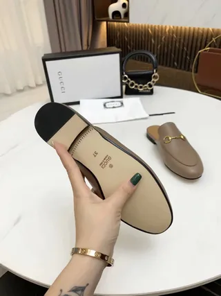 Gucci Horsebit 1955 Mocassins en Cuir Taupe 3