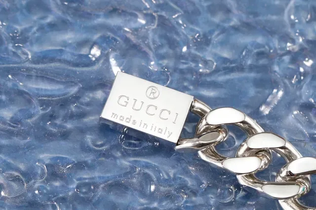 Gucci ID Bracelet Gold Multicolor Chunky Curb Chain Engraved Rectangular Plate Bracelet 2