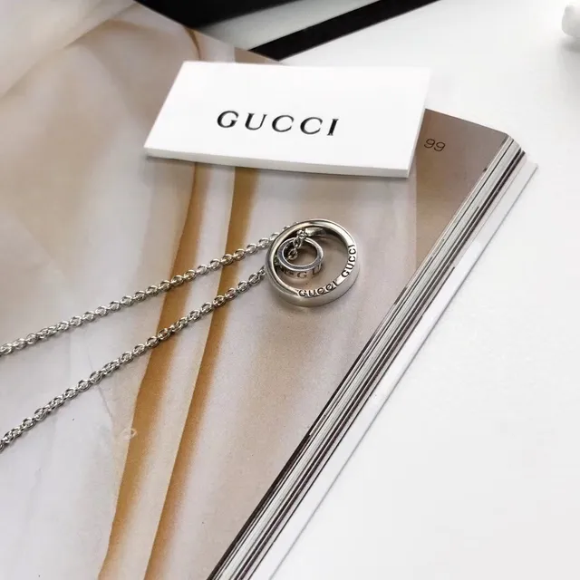 Gucci interlocking Anel duplo gravado Logo prata colar 2