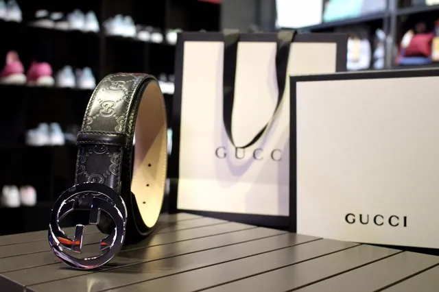 Gucci Interlocking G Belt Black Silver Buckle Embossed GG Monogram Leather Belt 2