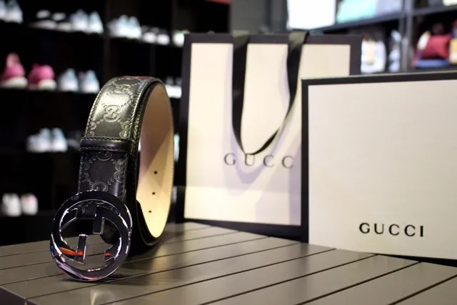 Gucci Interlocking G Belt Black Silver Buckle Embossed GG Monogram Leather Belt 10
