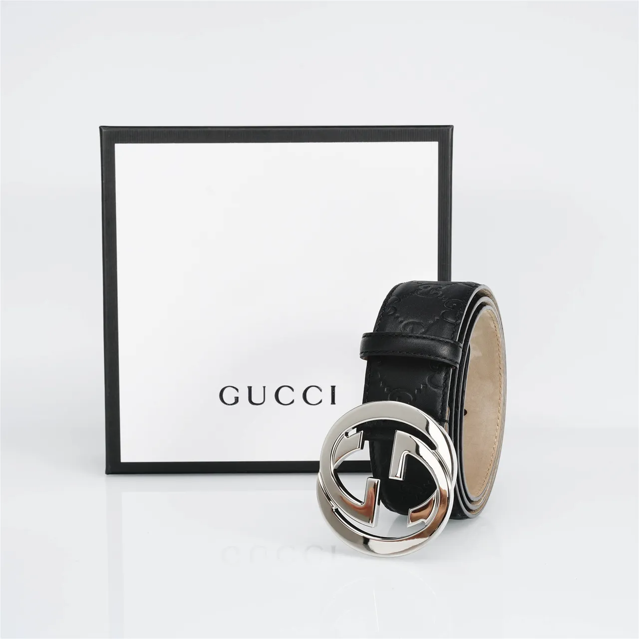 Ceinture Gucci Interlocking G Noir Argent Embossé GG Monogram Boucle Polie Cuir 5