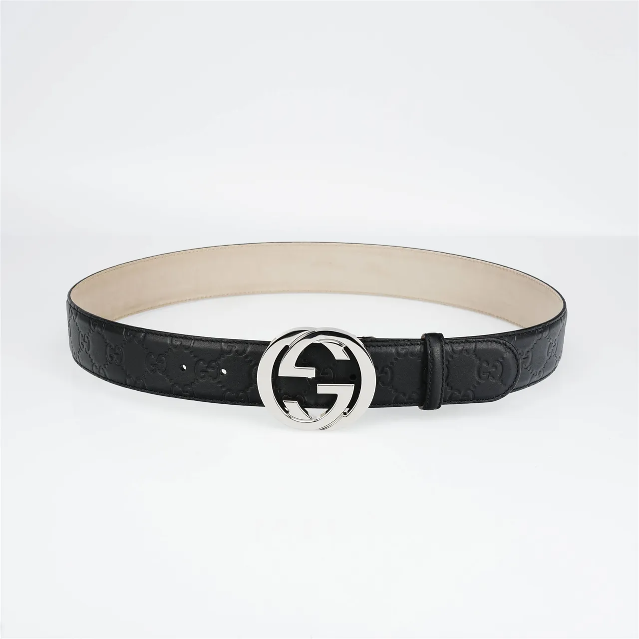 Ceinture Gucci Interlocking G Noir Argent Embossé GG Monogram Boucle Polie Cuir 11