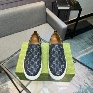 Gucci Navy White GG Monogram كانفاس سولب أون بناء سنيكرز لايف ستايل