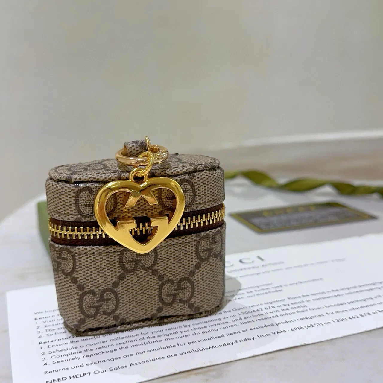 Gucci Ophidia Sac à main beige marron GG Monogramme Canvas en forme de cœur avec charme G entrelacé 2
