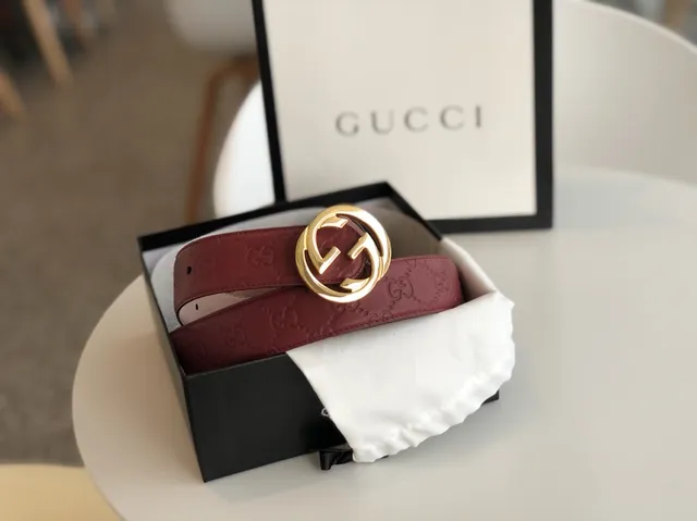 Gucci Ophidia Ceinture en cuir gravé GG couleur bordeaux 5