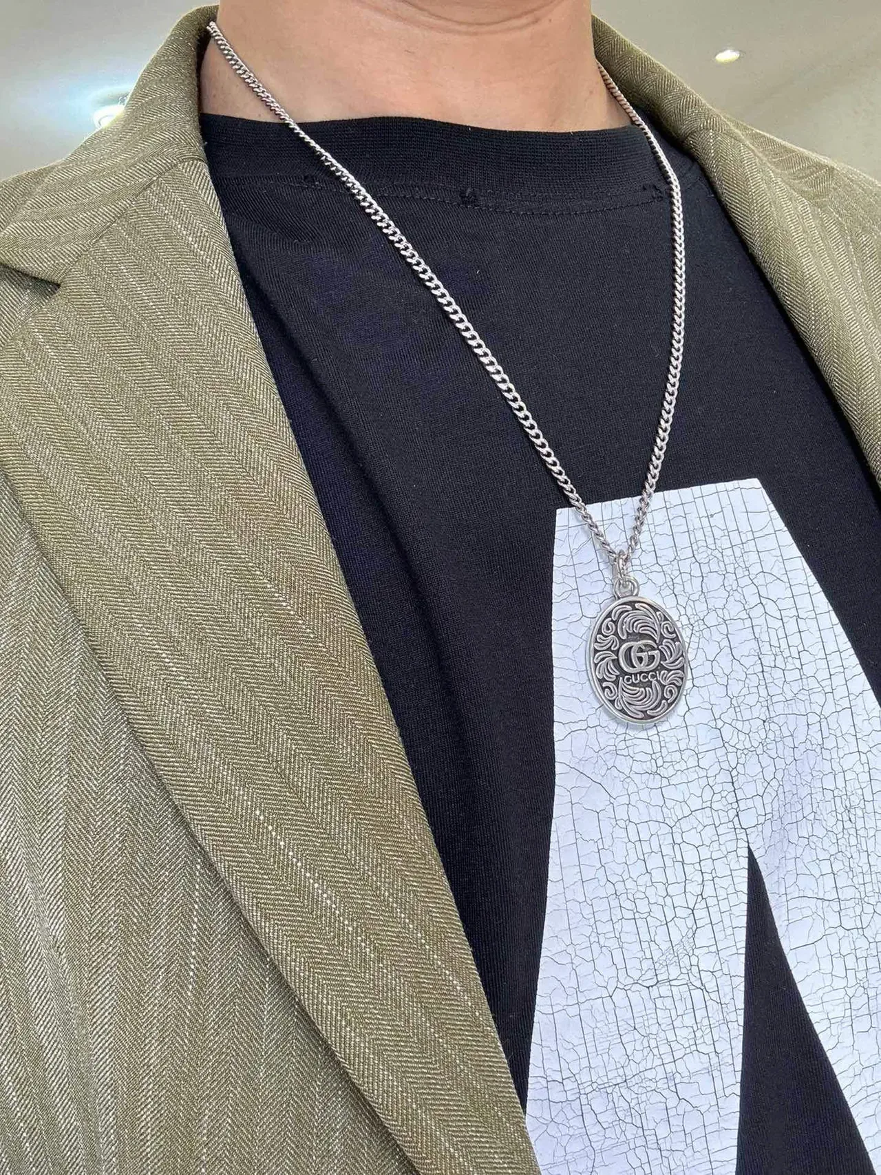 Gucci Oval Medallion Interlocking G Necklace 2