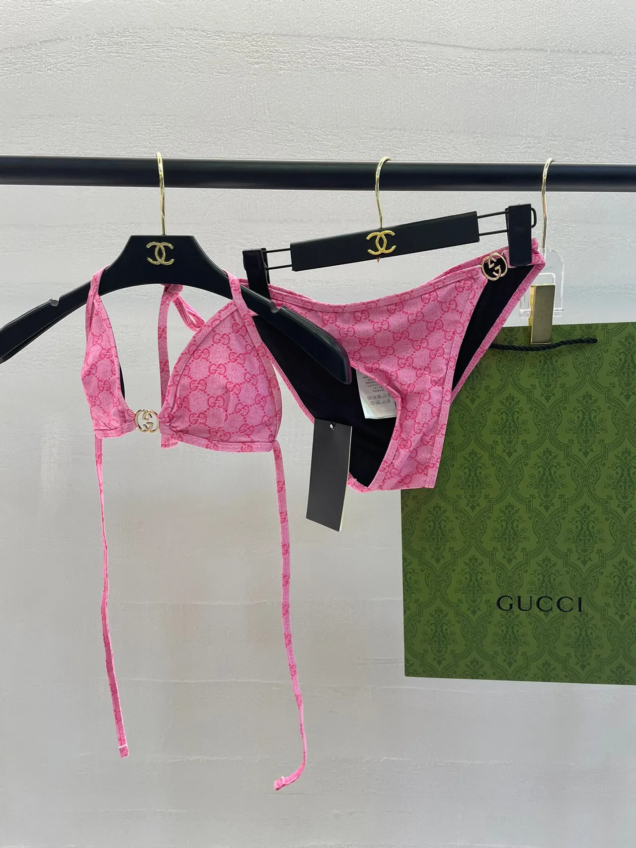 Maillot de bain Gucci rose Halter Triangle All-Over GG Monogram 4