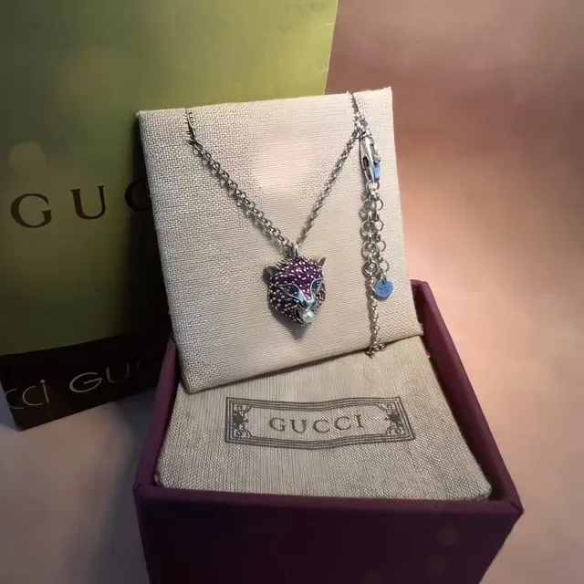 Collier Gucci Violet Multicolore Cristal-Pavé Pendants Tête d'Animal Accent Perle 7