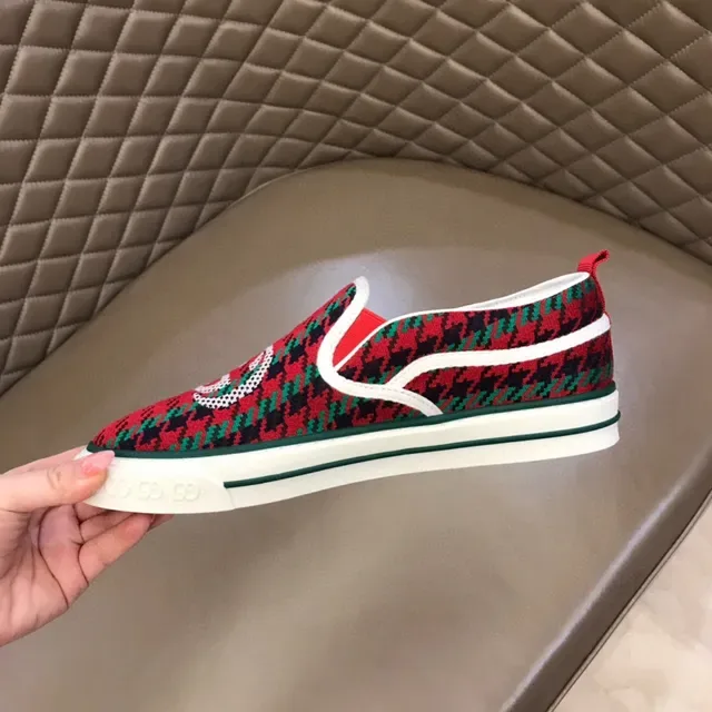 Gucci Rouge Multicolore Slip-on Baskets lifestyle en tricot à motif pied de poule 3