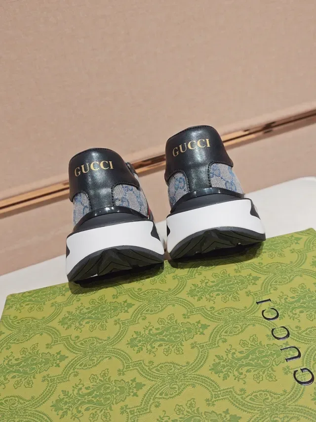 Gucci Rhyton GG Monogram Tissu et Cuir Rayures Web Sneakers Lifestyle 4