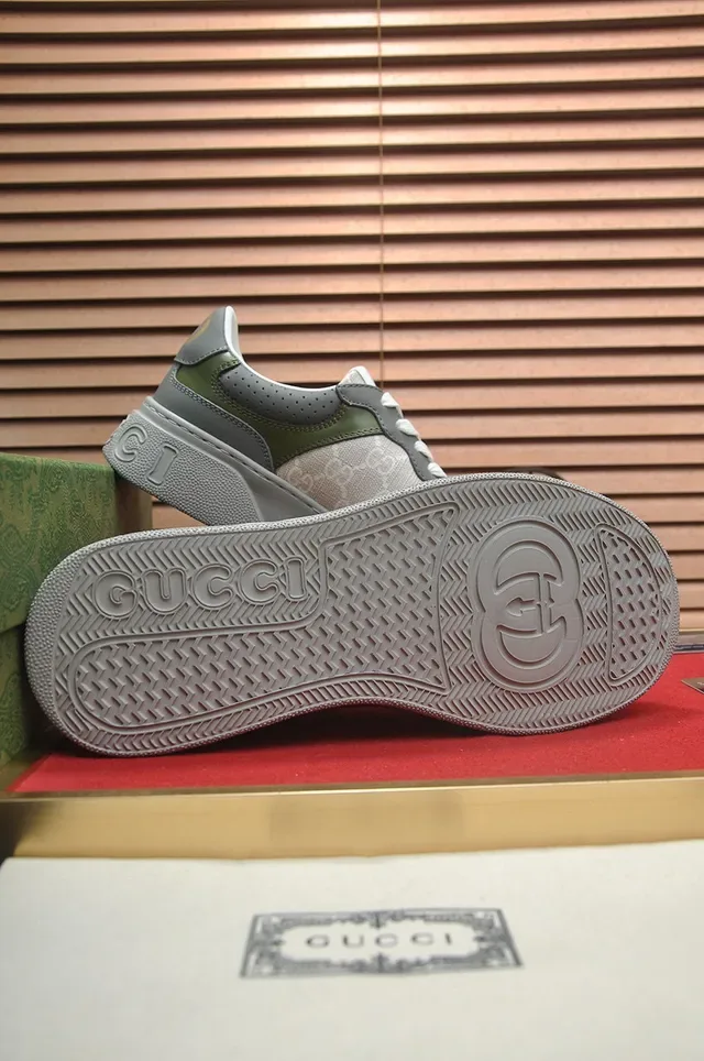 Gucci Rhyton Sneakers style de vie vert olive et gris GG Monogram 7