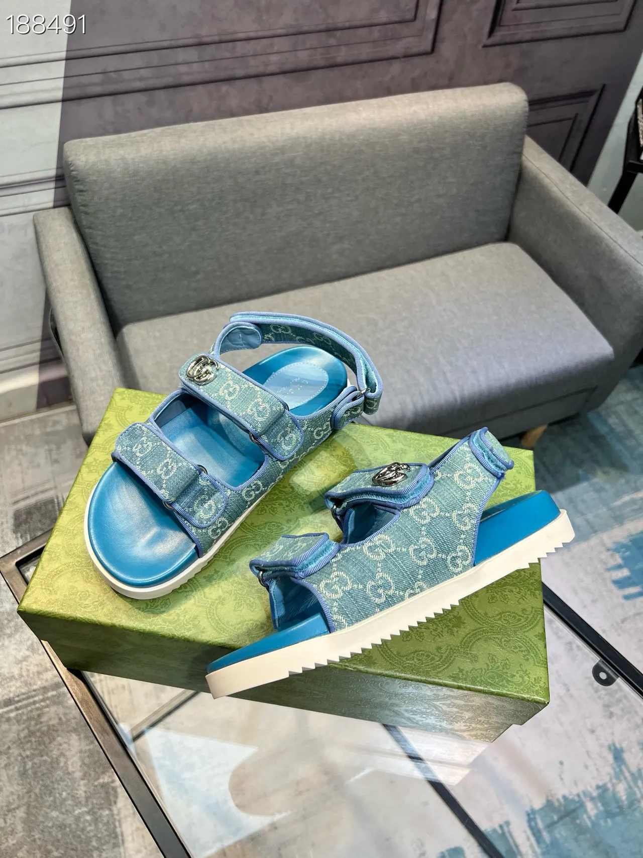 Gucci Screener Sandales casuales Monogram Jacquard Bleu 6